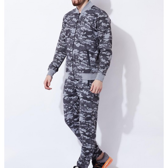 slim fit sweatsuit